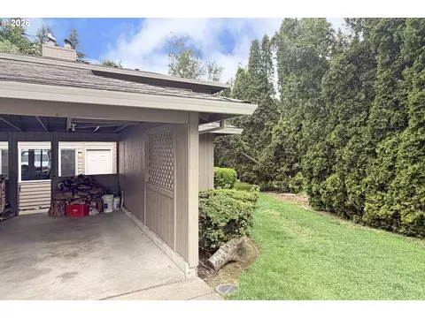 Exterior - 3110 NE 7th Ct, Gresham, OR 97030 photo 3 of 11
