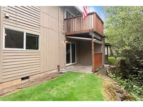 Exterior - 3110 NE 7th Ct, Gresham, OR 97030 photo 7 of 11