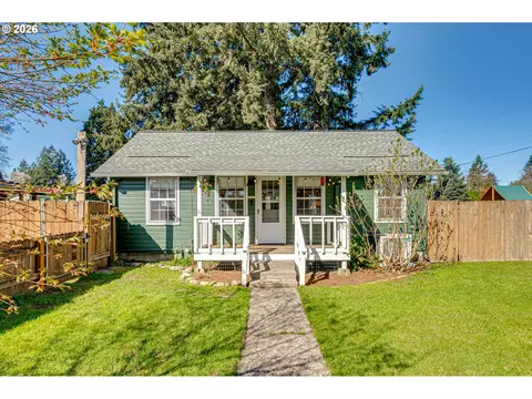 565 9th St, Washougal, WA 98671