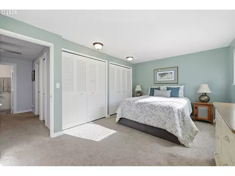Bedroom - 1326 Quaker St, Eugene, OR 97402 photo 5 of 5