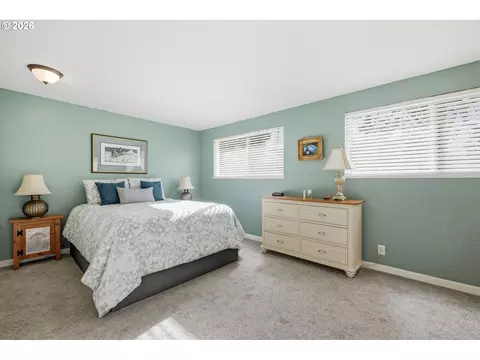 Bedroom - 1326 Quaker St, Eugene, OR 97402 photo 1 of 5