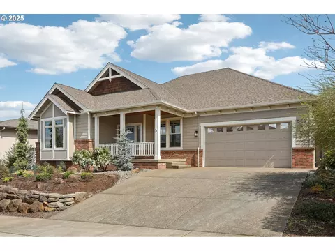 520 Yapa Dr, Silverton, OR 97381