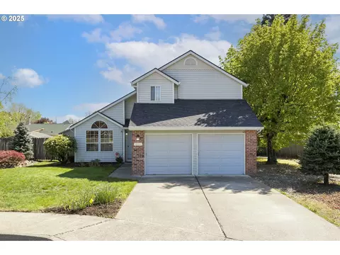 310 E Sunset Dr, Newberg, OR 97132