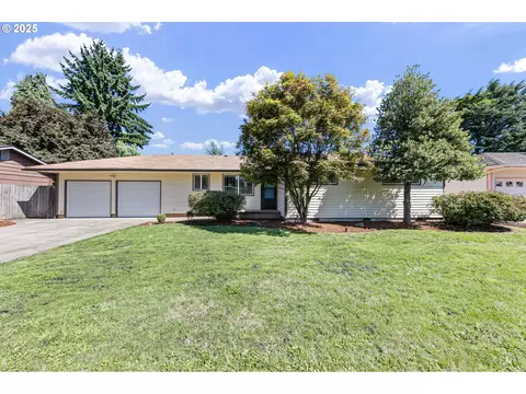 813 Sunview St, Eugene, OR 97404