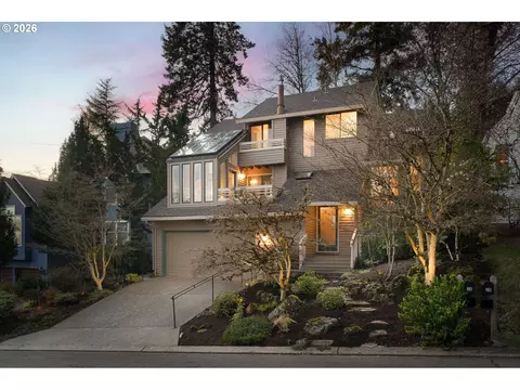 26 Aquinas St, Lake Oswego, OR 97035