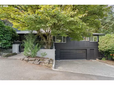2727 SW Patton Ct, Portland, OR 97201