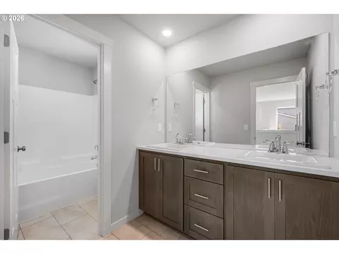 955 Legacy St, Eugene, OR 97402 photo 16