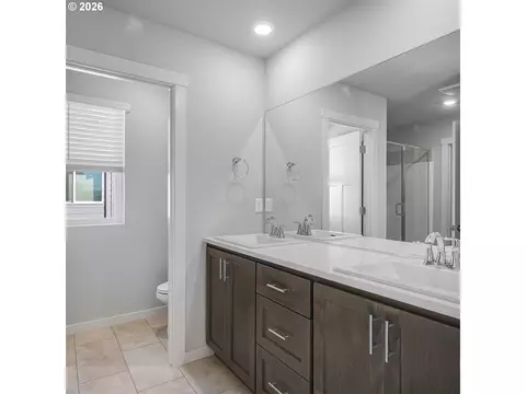 955 Legacy St, Eugene, OR 97402 photo 12