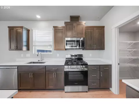 955 Legacy St, Eugene, OR 97402 photo 7