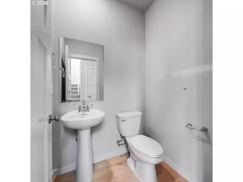 955 Legacy St, Eugene, OR 97402 photo 9