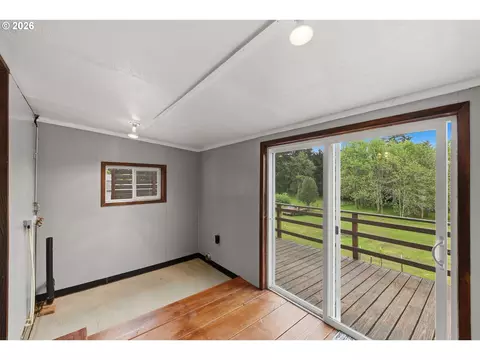 Other - 1820 E Cedar St, Myrtle Point, OR 97458 photo 3 of 8