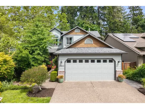17800 SW Bryan Way, Beaverton, OR 97007
