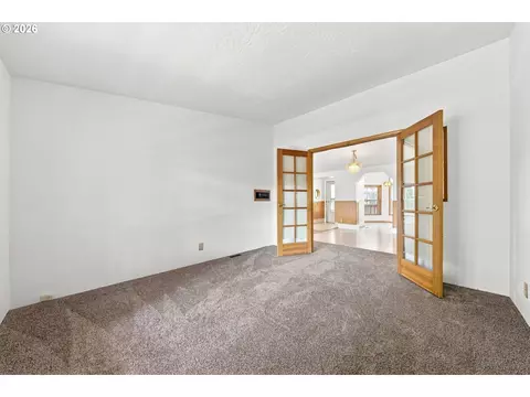 Living - 20100 SE Bornstedt Rd, Sandy, OR 97055 photo 6 of 6