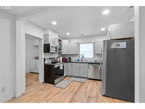 Kitchen - 105 Arcade St, Lexington, OR 97839 photo 2 of 8