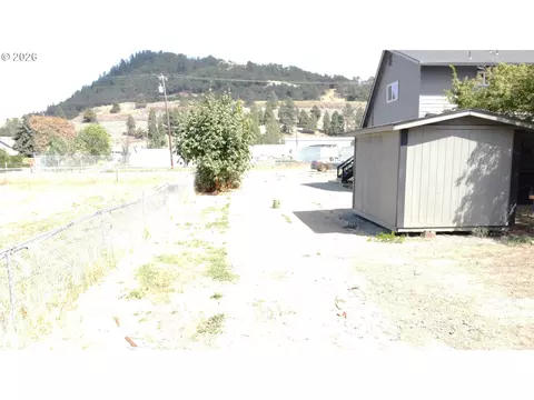 Exterior - Church St, Dillard, OR 97432 photo 16 of 17