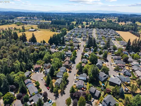 View/Area - 37637 Solso Ct, Sandy, OR 97055 photo 3 of 4