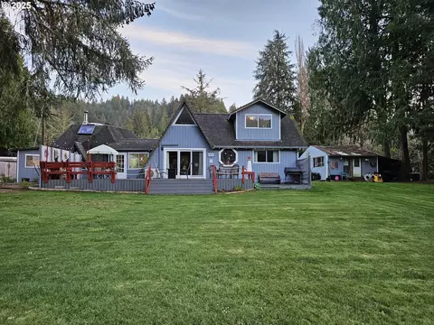 8421 Duncan Island Rd, Mapleton, OR 97453