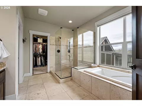 Bath - 90375 Hill Rd, Springfield, OR 97478 photo 3 of 5