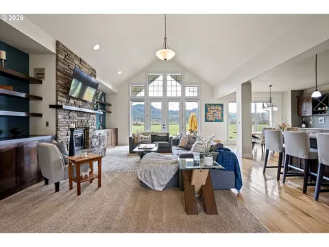 Living - 90375 Hill Rd, Springfield, OR 97478 photo 1 of 3