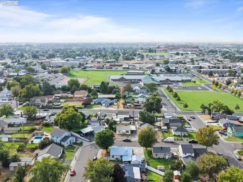 View/Area - 455 E Sunset Dr, Hermiston, OR 97838 photo 9 of 11