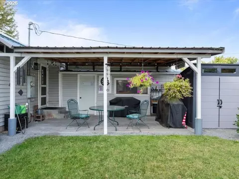 Exterior - 455 E Sunset Dr, Hermiston, OR 97838 photo 2 of 3