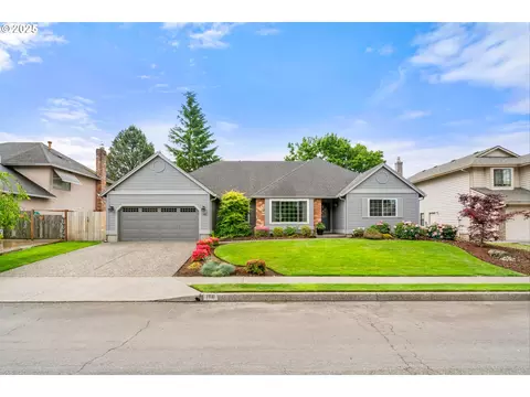 180 NE 29th Dr, Gresham, OR 97030