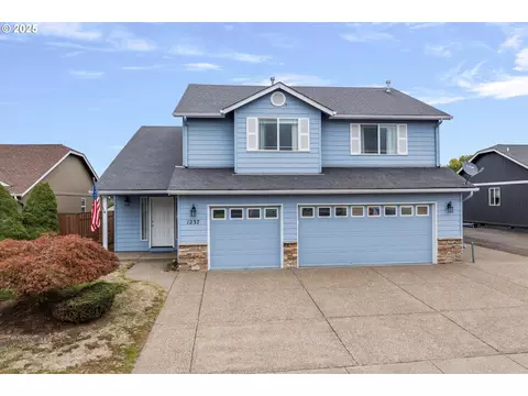 1237 Mt View Ln, Molalla, OR 97038