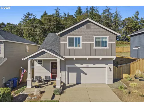 2988 Christina St NW, Salem, OR 97304
