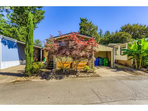 16484 SE 135th Ave #68, Clackamas, OR 97015