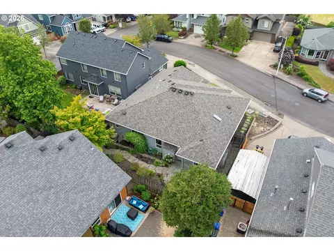 View/Area - 1926 NW 18th St, Gresham, OR 97030 photo 2 of 4