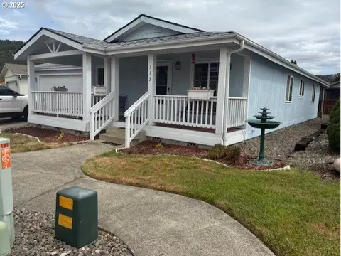 133 Jessica Lynn Ln, Roseburg, OR 97471
