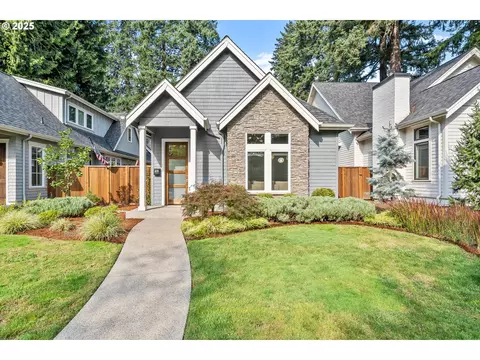 378 9th St, Lake Oswego, OR 97034
