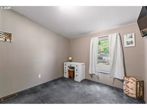 Bedroom - 1020 N Benson St, Union, OR 97883 photo 4 of 7