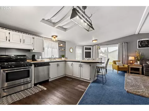 Kitchen - 1020 N Benson St, Union, OR 97883 photo 3 of 3