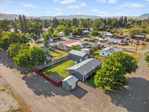 View/Area - 1020 N Benson St, Union, OR 97883 photo 2 of 4