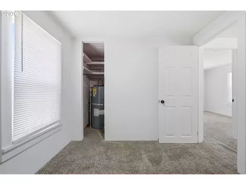 Bedroom - 595 S 47th St, Springfield, OR 97478 photo 1 of 6