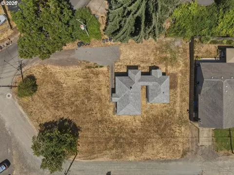 View/Area - 595 S 47th St, Springfield, OR 97478 photo 3 of 3