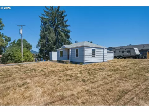 Other - 595 S 47th St, Springfield, OR 97478 photo 3 of 8
