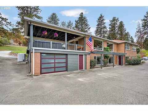 1716 W 13th St, The Dalles, OR 97058