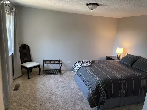Bedroom - 704 NW 4th St, Pendleton, OR 97801 photo 2 of 2