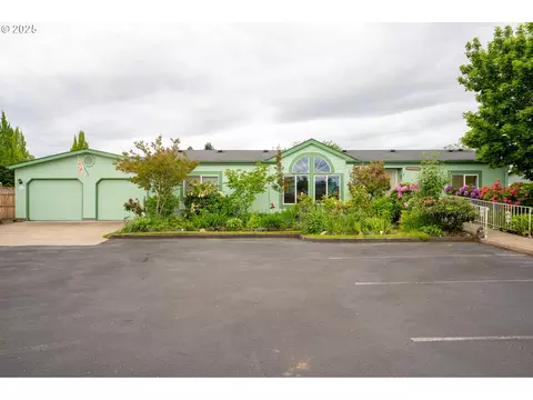4055 Royal Ave #69, Eugene, OR 97402