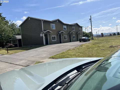 106 17th Ave, Longview, WA 98632