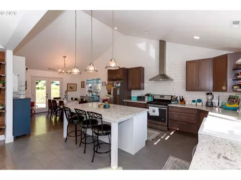 Kitchen - 1496 S 57th St, Springfield, OR 97478 photo 2 of 4