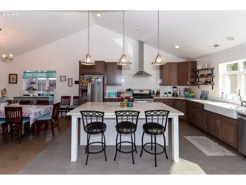 Kitchen - 1496 S 57th St, Springfield, OR 97478 photo 1 of 4