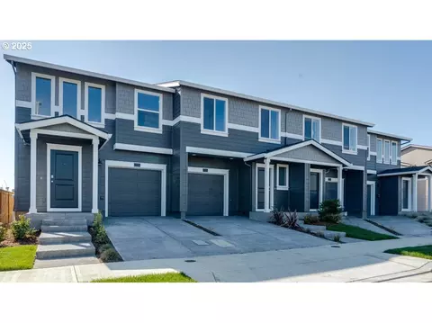 6067 SE 15th St, Gresham, OR 97080