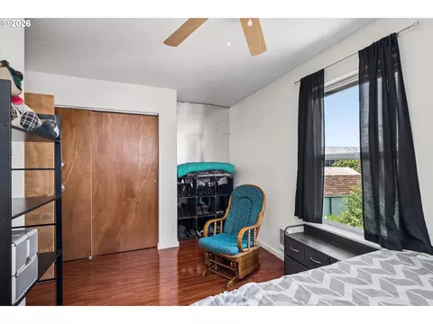 4860 A St, Springfield, OR 97478 photo 14
