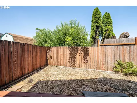 4860 A St, Springfield, OR 97478 photo 28