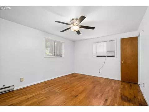 1061 Waite St, Eugene, OR 97402 photo 18
