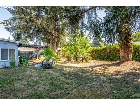1061 Waite St, Eugene, OR 97402 photo 34