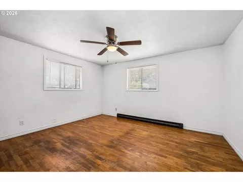 1061 Waite St, Eugene, OR 97402 photo 25